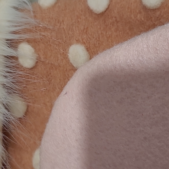 - Beautiful new Kim Seybert  beaded stocking and Life at home felt like … - Picture 4 of 5